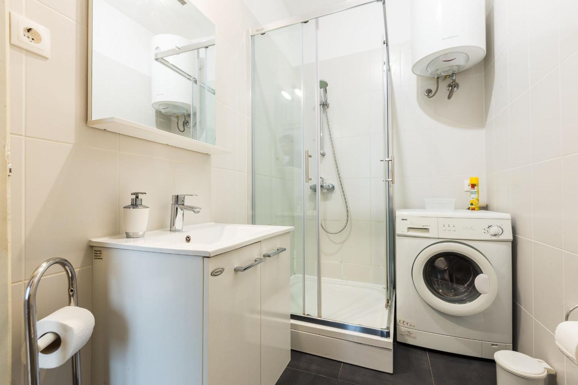 Quattro Cantoni Apartments زادار الغرفة الصورة